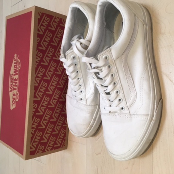 Mens Vans Sneakers- Old Skool- white canvas size 10 - Picture 1 of 1
